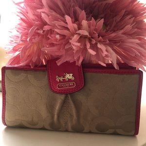 Coach wallet